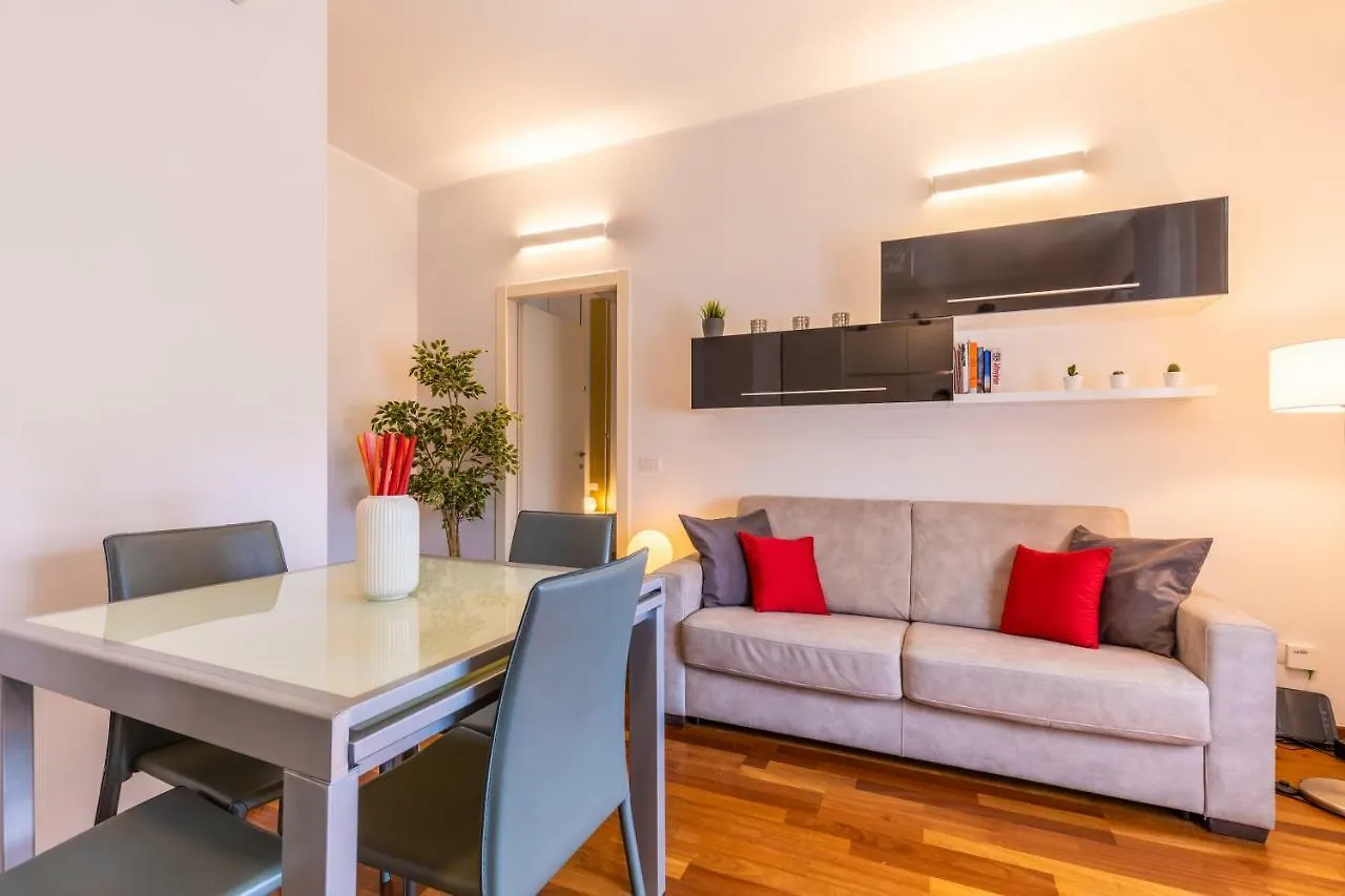 Golden House Milano Apartment  Milan
