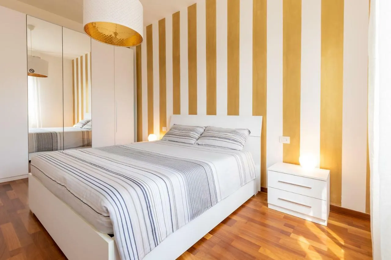 Golden House Milano Apartment Italy
